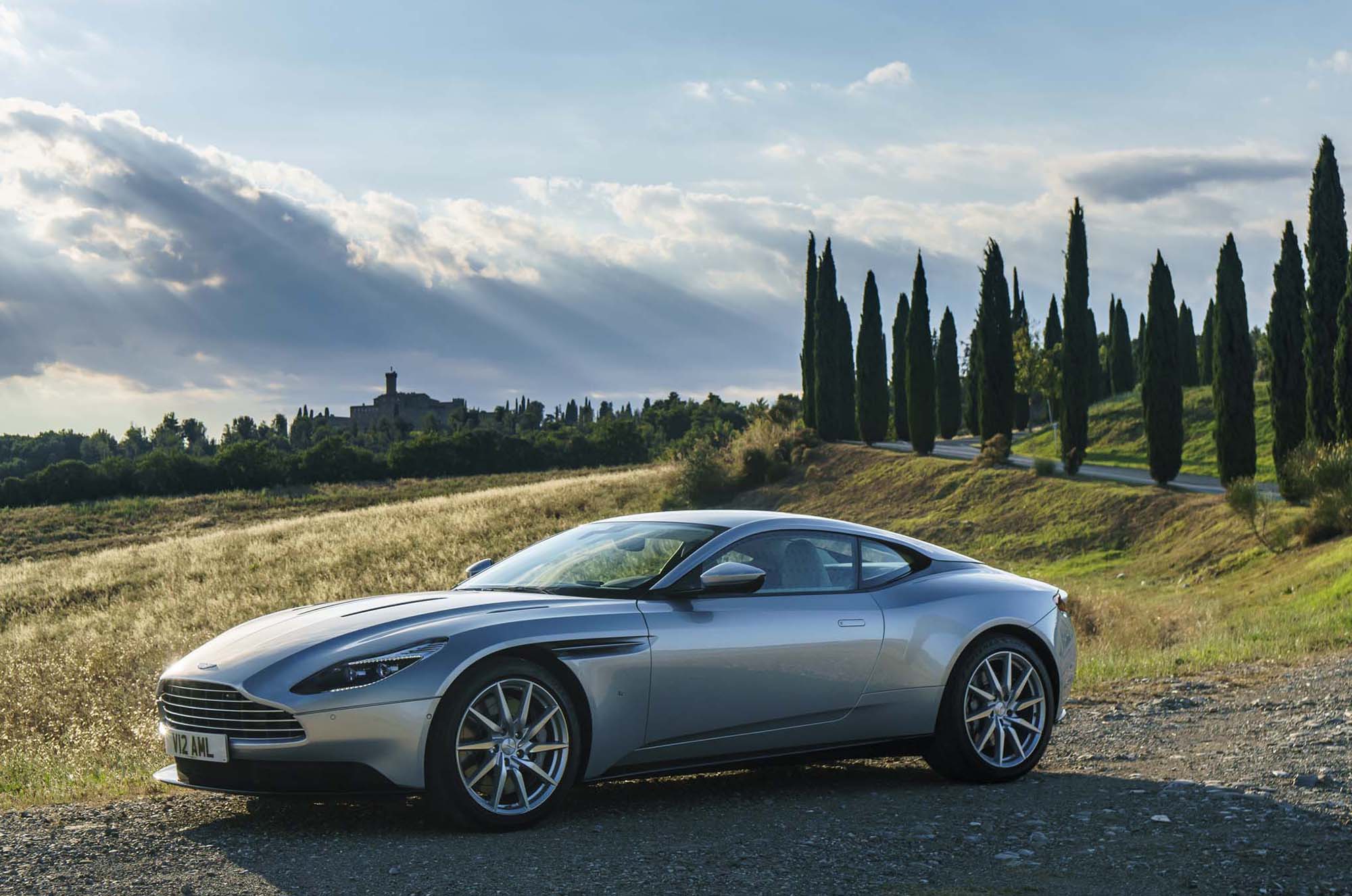 Aston Martin DB11