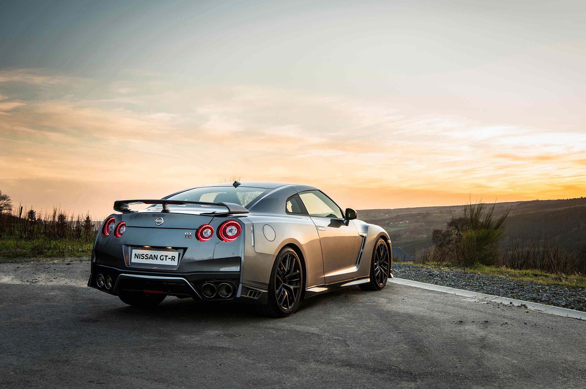 Nissan GT-R